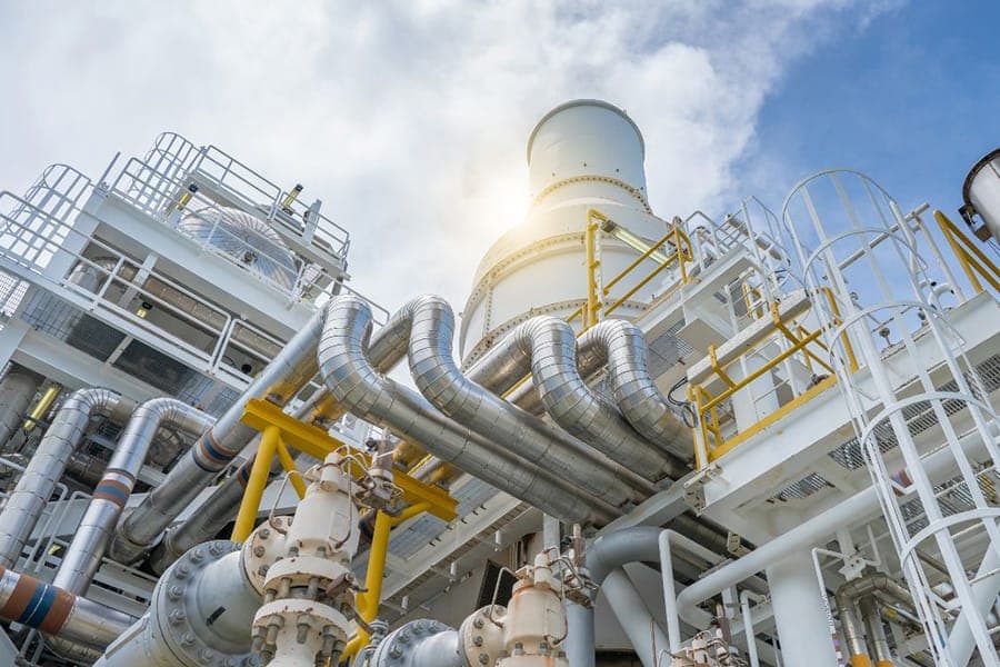 BCS bird control across a petrochemical plant tank farm, pipework and process structures